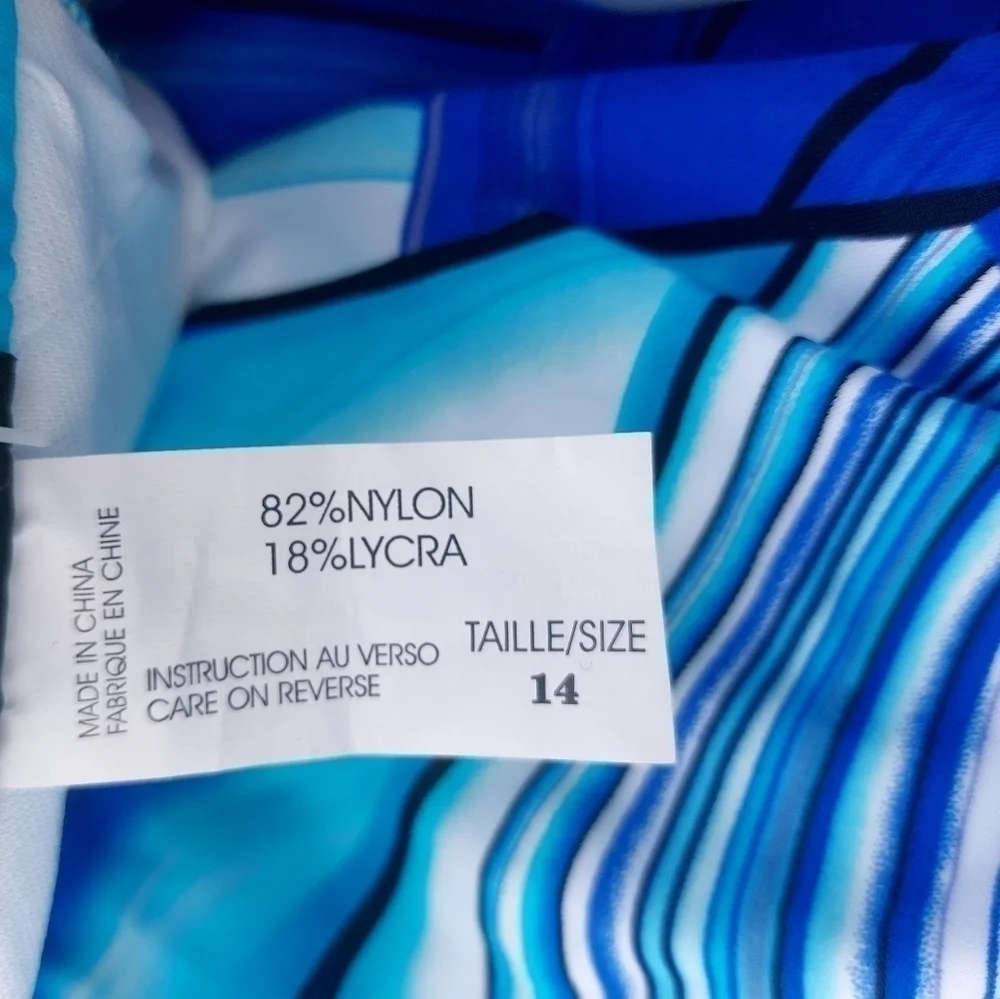 Bikini bay one piece blue wave swimsuit